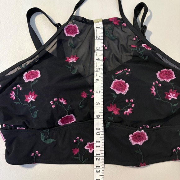 Torrid Blk Floral Embroidered Mesh High Neck Bikini Top Size 1 L Halter Swimwear - Picture 5 of 9